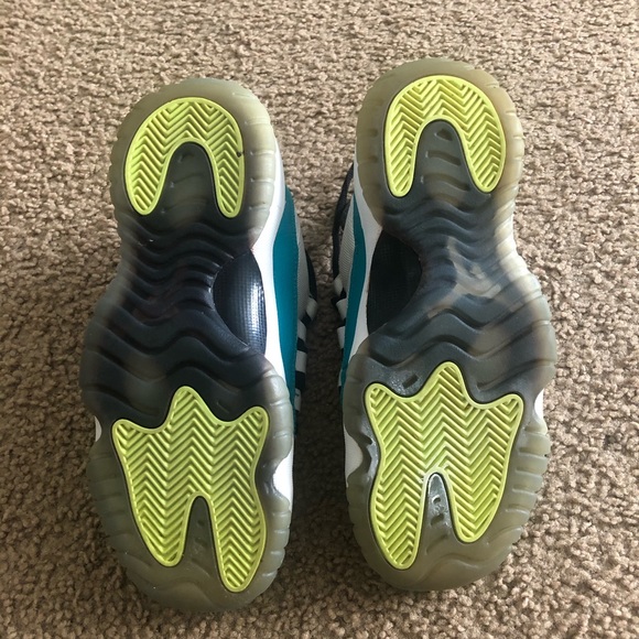 Jordan 11 Aqua Safari - Youth - Picture 8 of 8